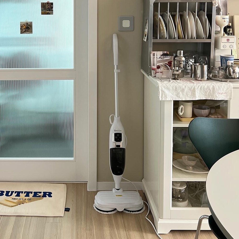 셀렉프로 스팀청소기 듀얼스핀 물걸레 핸디 고온 고압 살균 스팀기 분사기 NJ-SFW803 상세 이미지 1